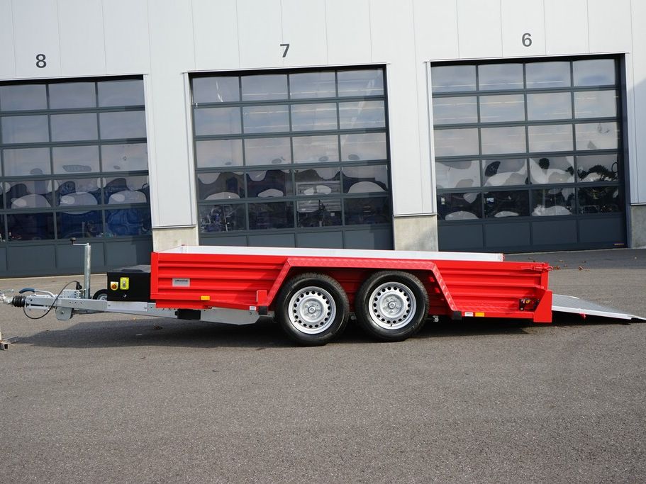 Moetefindt Fahrzeugbau Absenkanhänger Maschinentransporter 3.500kg
