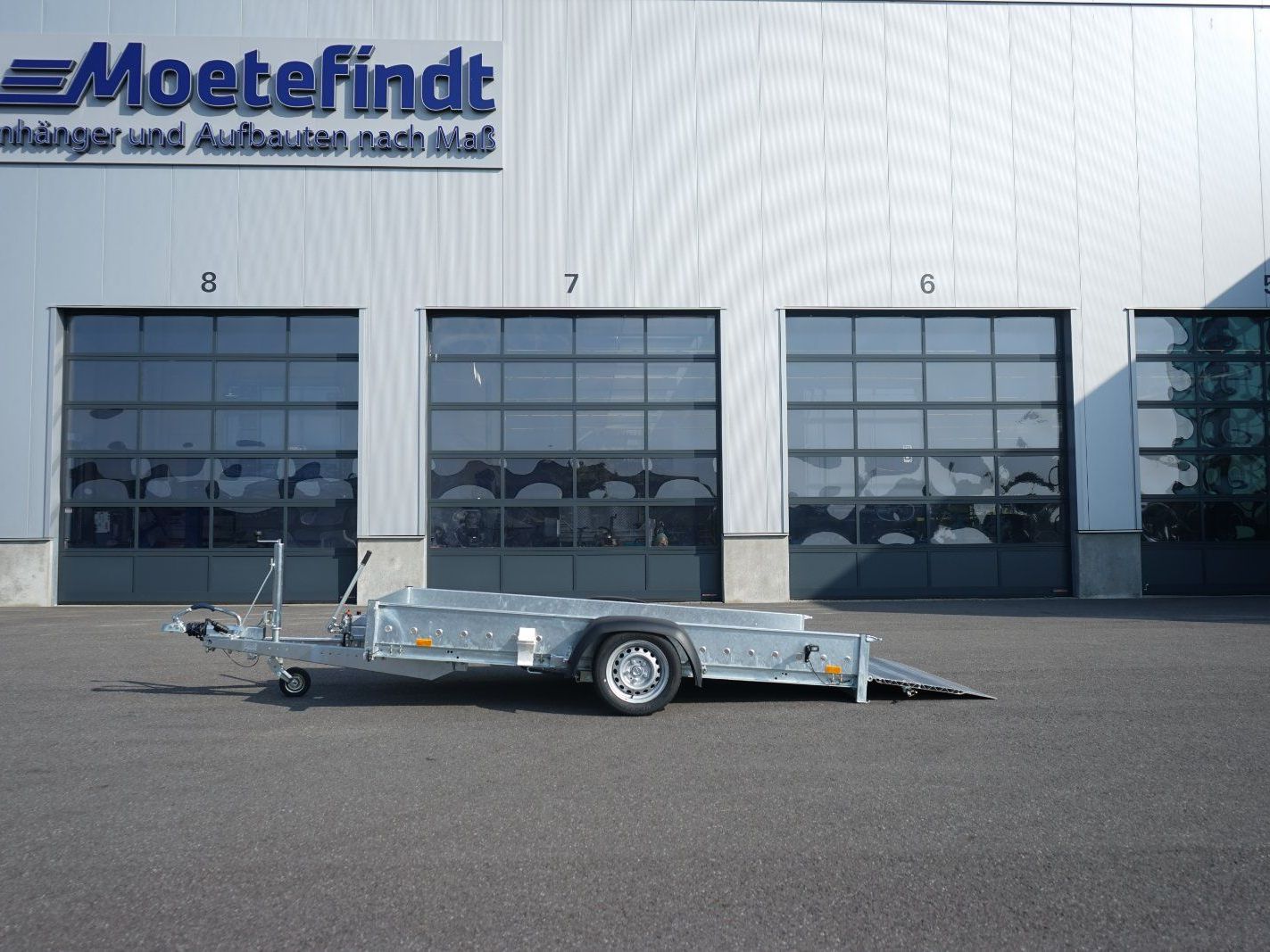 Hirth Absenkanhänger Maschinentransporter 1.800kg