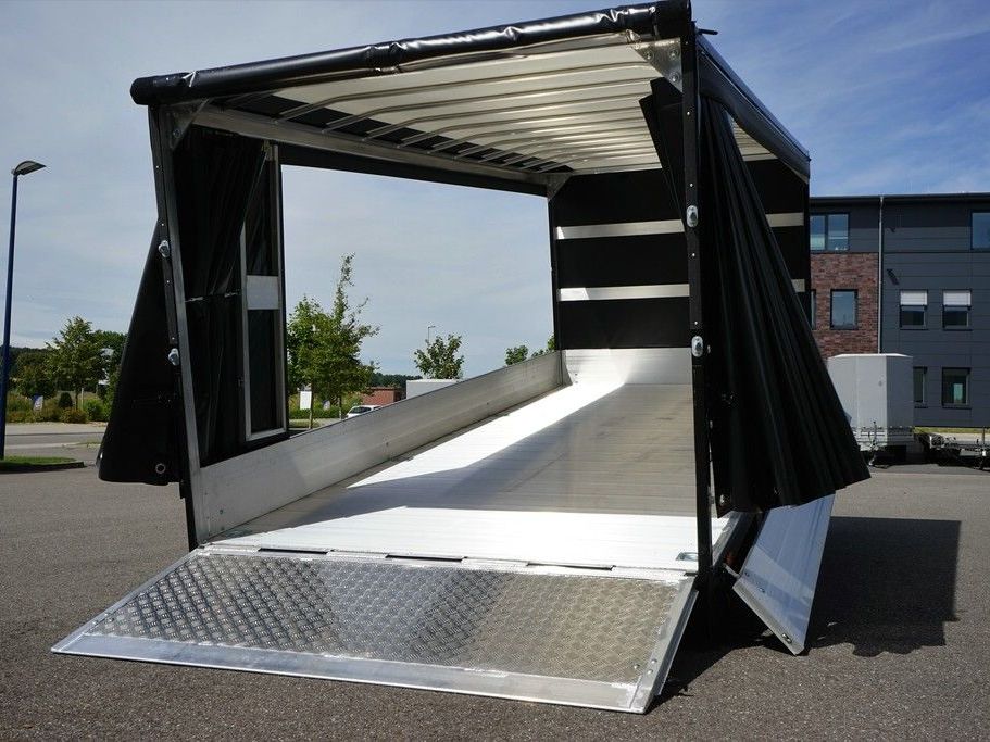 Moetefindt Pritschenanhänger kippbar mit Plane 3.500kg